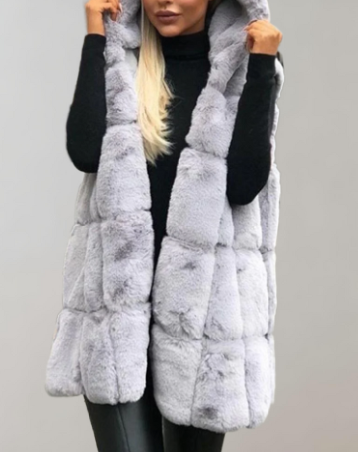 Iana - dicke flauschige Pelzjacke mit Kapuze